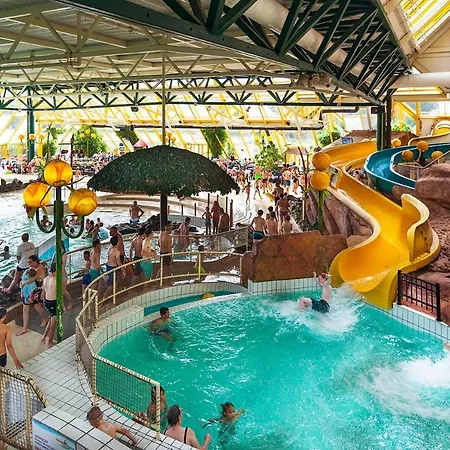 Oostappen Vakantiepark Hengelhoef Nv منتجع Aan de Wolfsberg