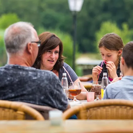 Oostappen Vakantiepark Hengelhoef Nv 3* Aan de Wolfsberg